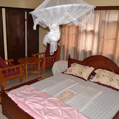 Happiness Star Motel Butare Екстериор снимка